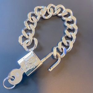 DIOR LOCK & KEY CURB CHAIN BRACELET
